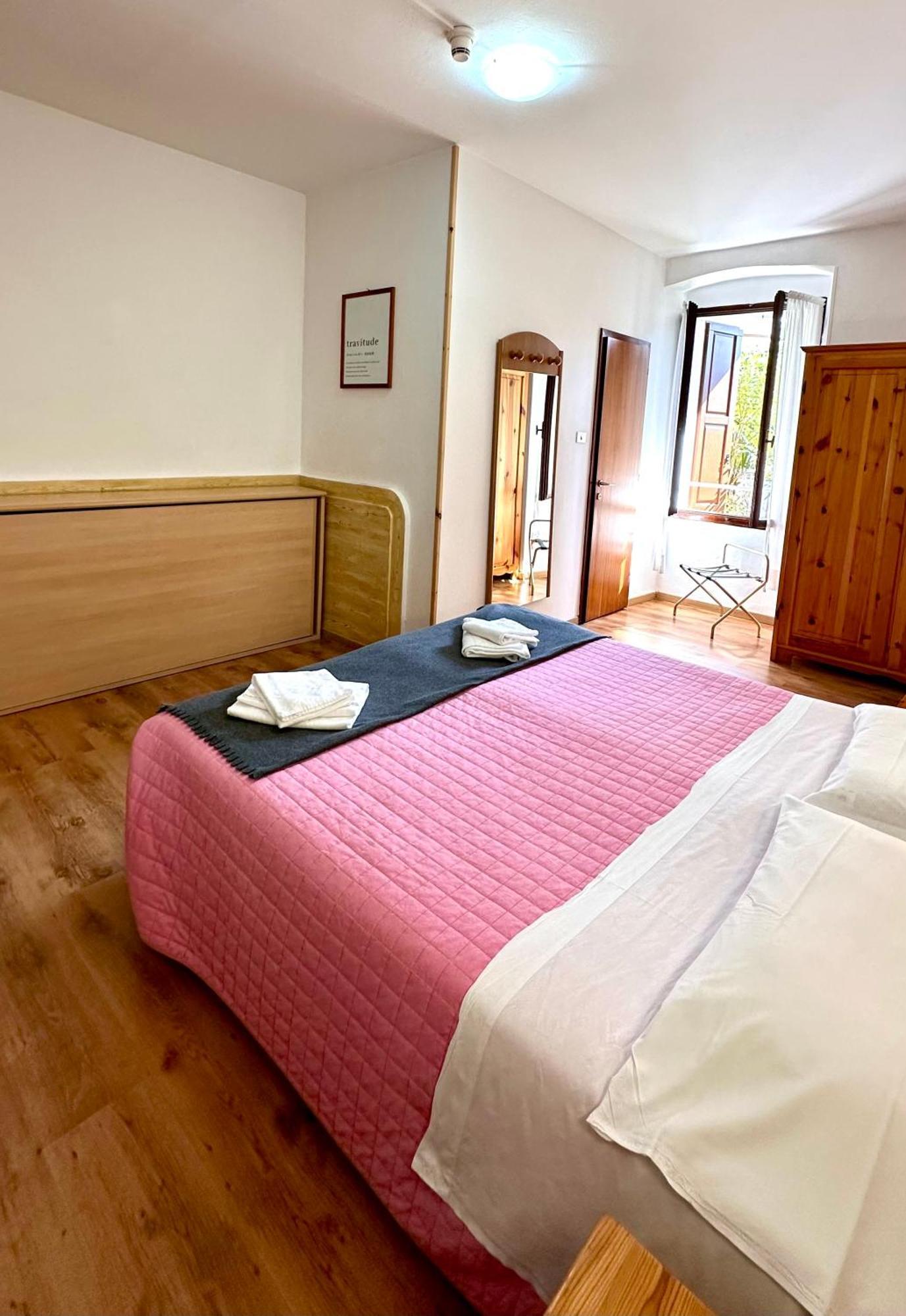 Albergo Varone Riva del Garda Exterior photo